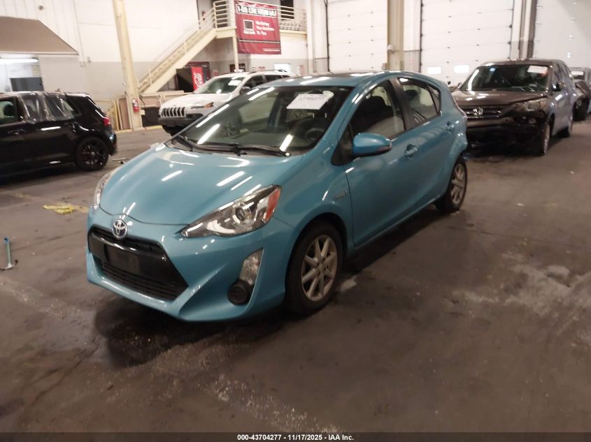 Toyota Prius 2015 — photo 2