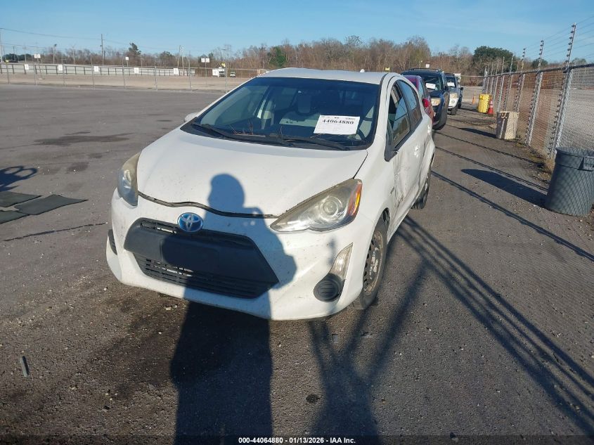 Toyota Prius 2015 — photo 2