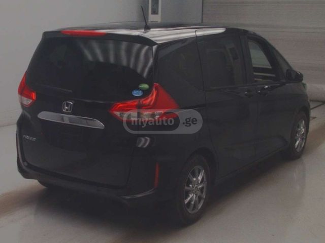 Honda Freed 2021 — photo 2
