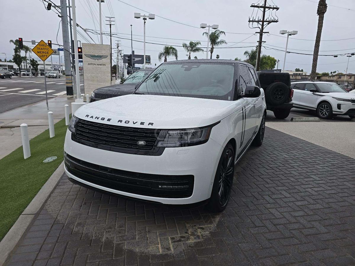 Land Rover Range Rover Vogue 2025 — photo 2