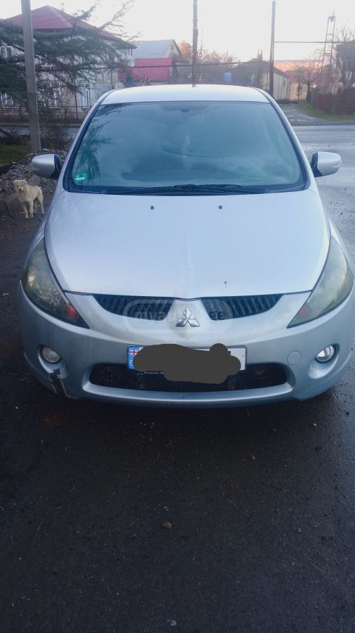 Mitsubishi Grandis