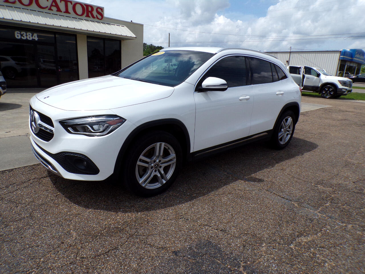 Mercedes-Benz GLA 250 2023 — photo 2