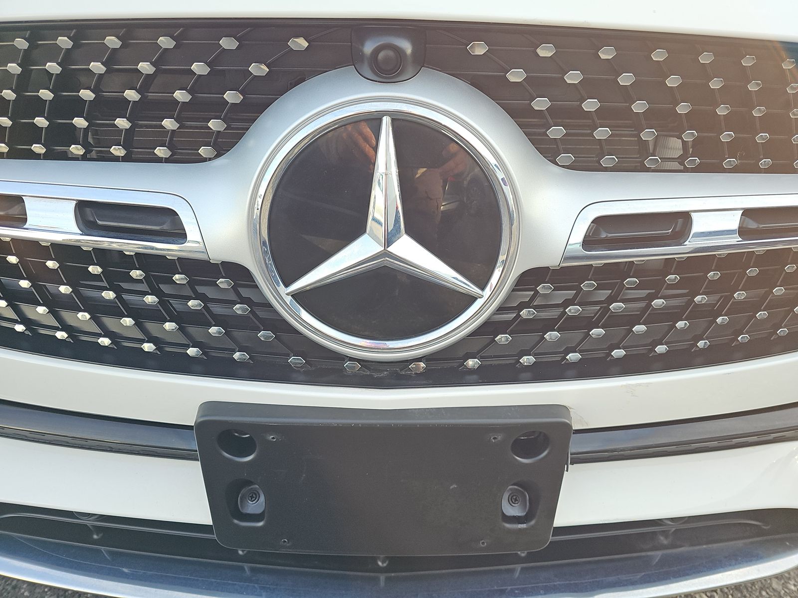 Mercedes-Benz GLA 250 2023 — photo 2