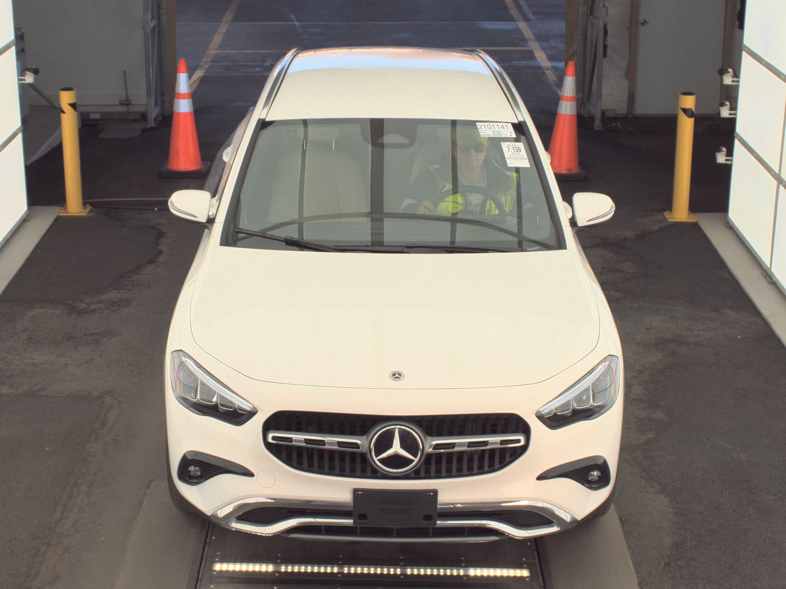 Mercedes-Benz GLA 250 2025 — photo 2