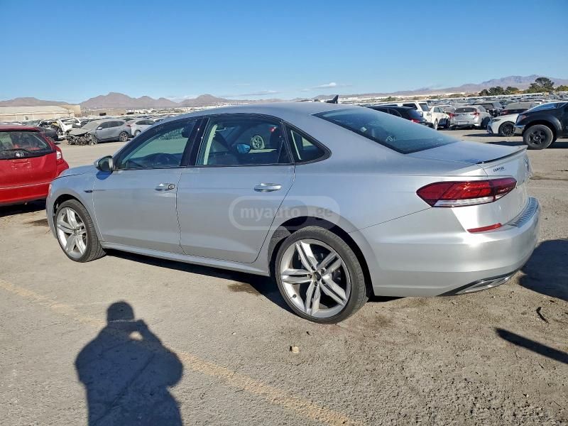 Volkswagen Passat 2020 — photo 2
