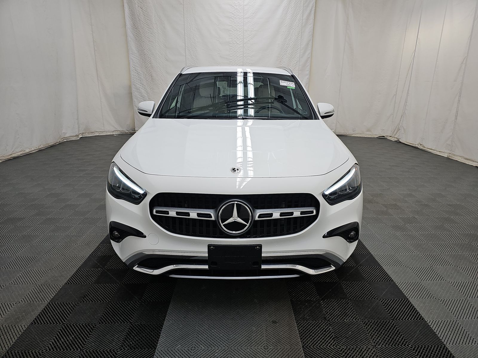 Mercedes-Benz GLA 250 2025 — photo 2
