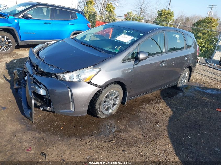 Toyota Prius 2015 — photo 2