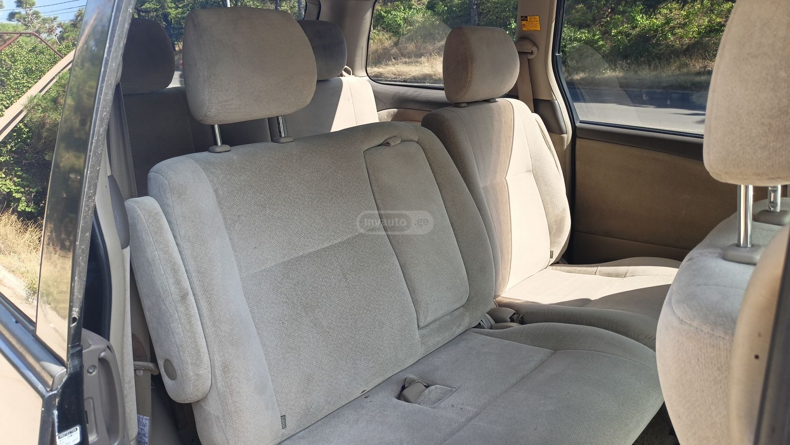 Toyota Estima 2005 — photo 2