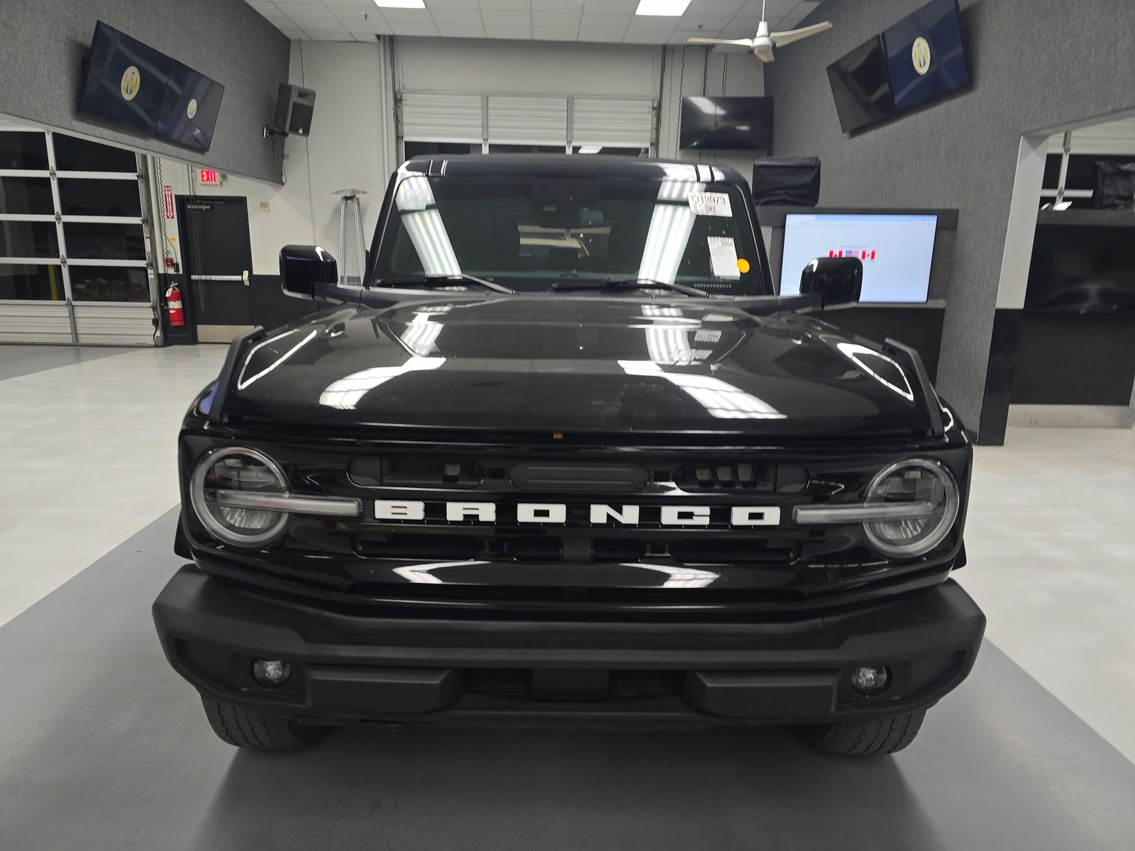 Ford Bronco 2022 — photo 2