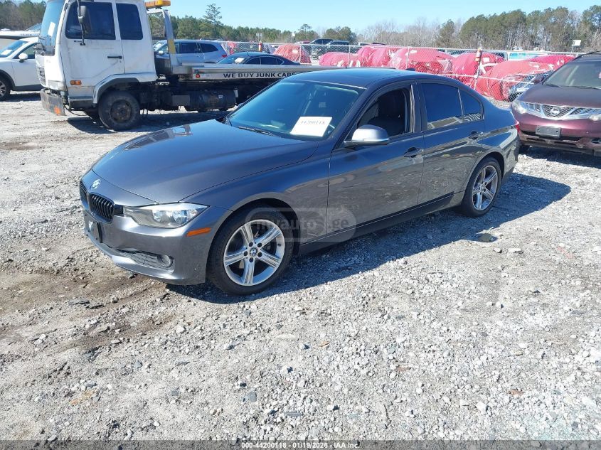 BMW 320