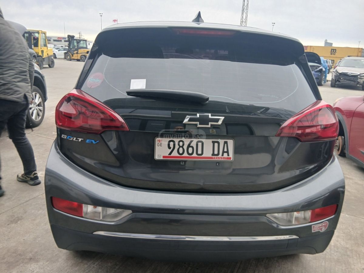 Chevrolet Bolt EV 2019 — photo 2