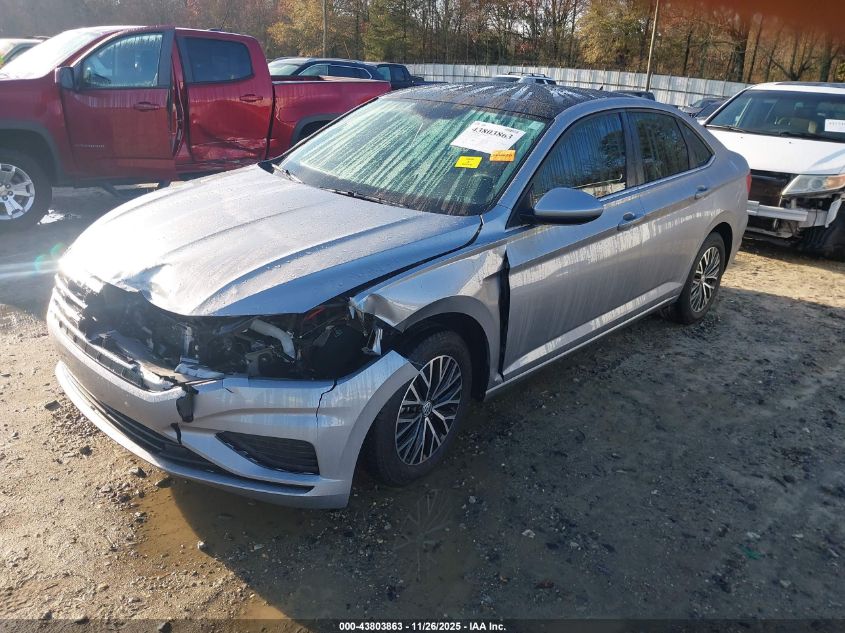 Volkswagen Jetta 2021 — photo 2