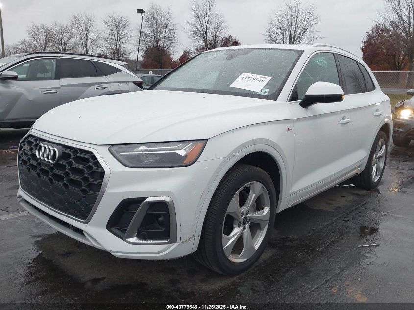 Audi Q5 2024 — photo 2