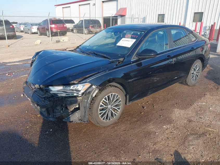 Volkswagen Jetta 2019 — photo 2