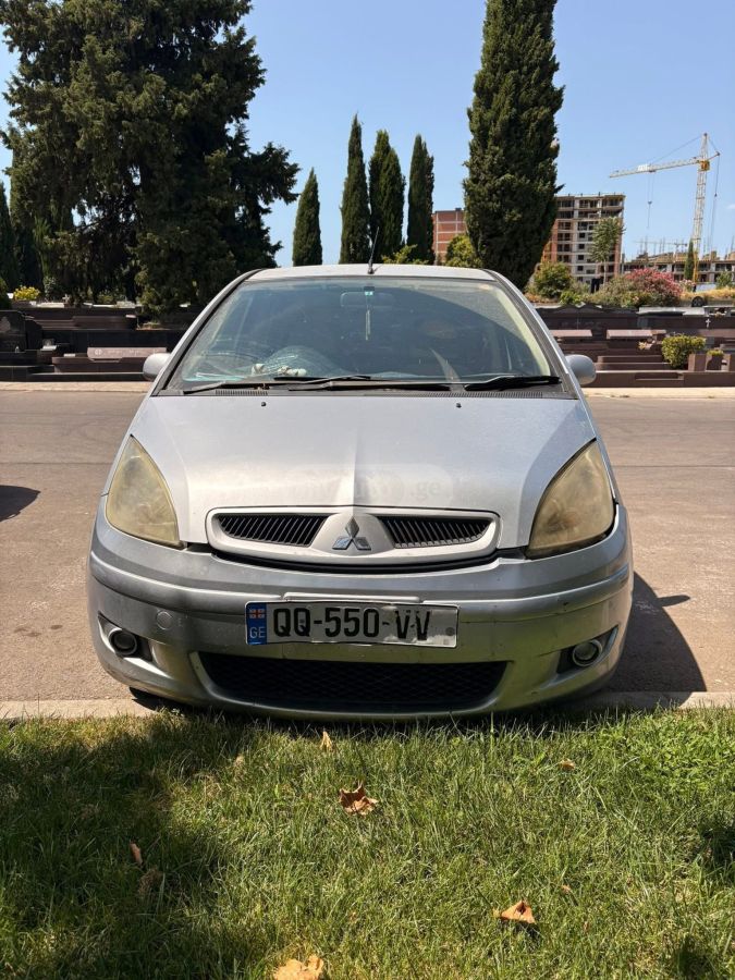 Mitsubishi Colt 2003 — photo 2