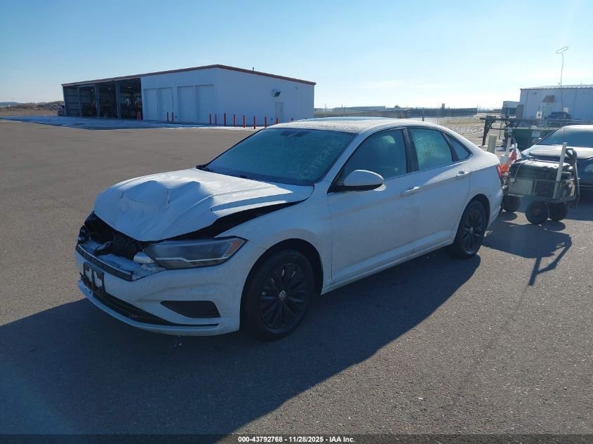 Volkswagen Jetta 2021 — photo 2
