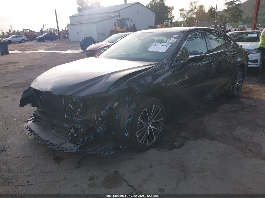 Lexus ES 300 2025 — photo 2