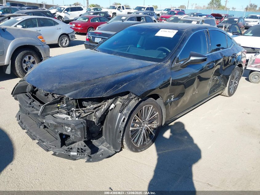 Lexus ES 300 2024 — photo 2