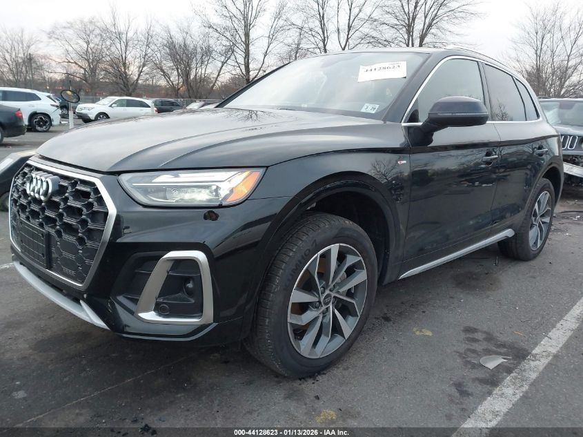 Audi Q5 2024 — photo 2