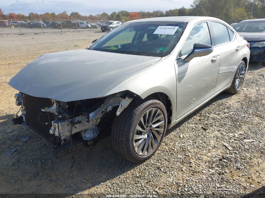 Lexus ES 300 2025 — photo 2