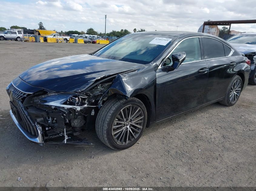 Lexus ES 300 2023 — photo 2