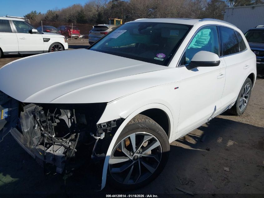 Audi Q5 2023 — photo 2