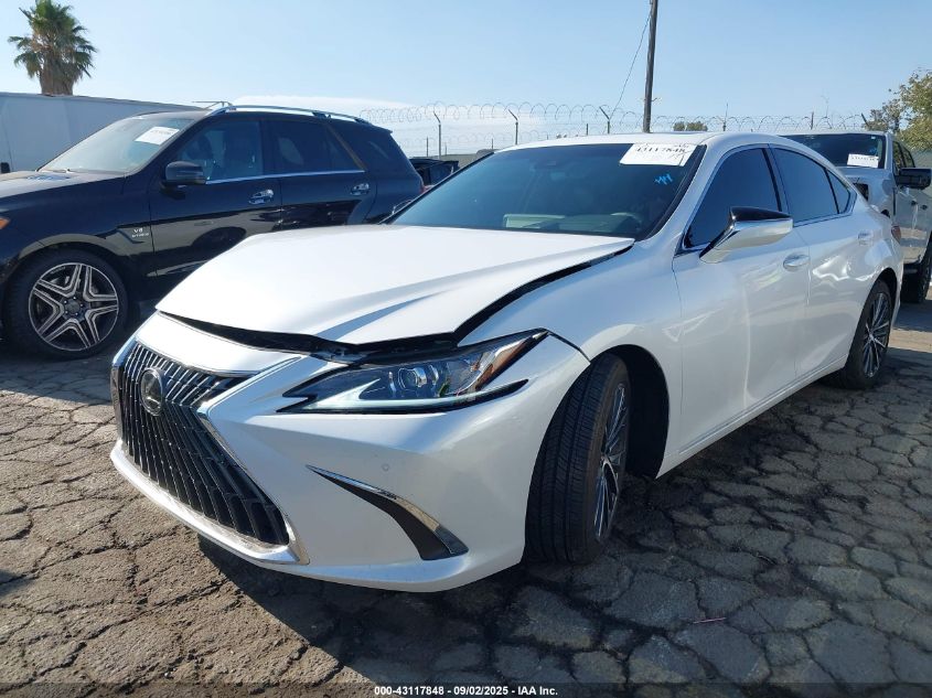Lexus ES 300 2025 — photo 2