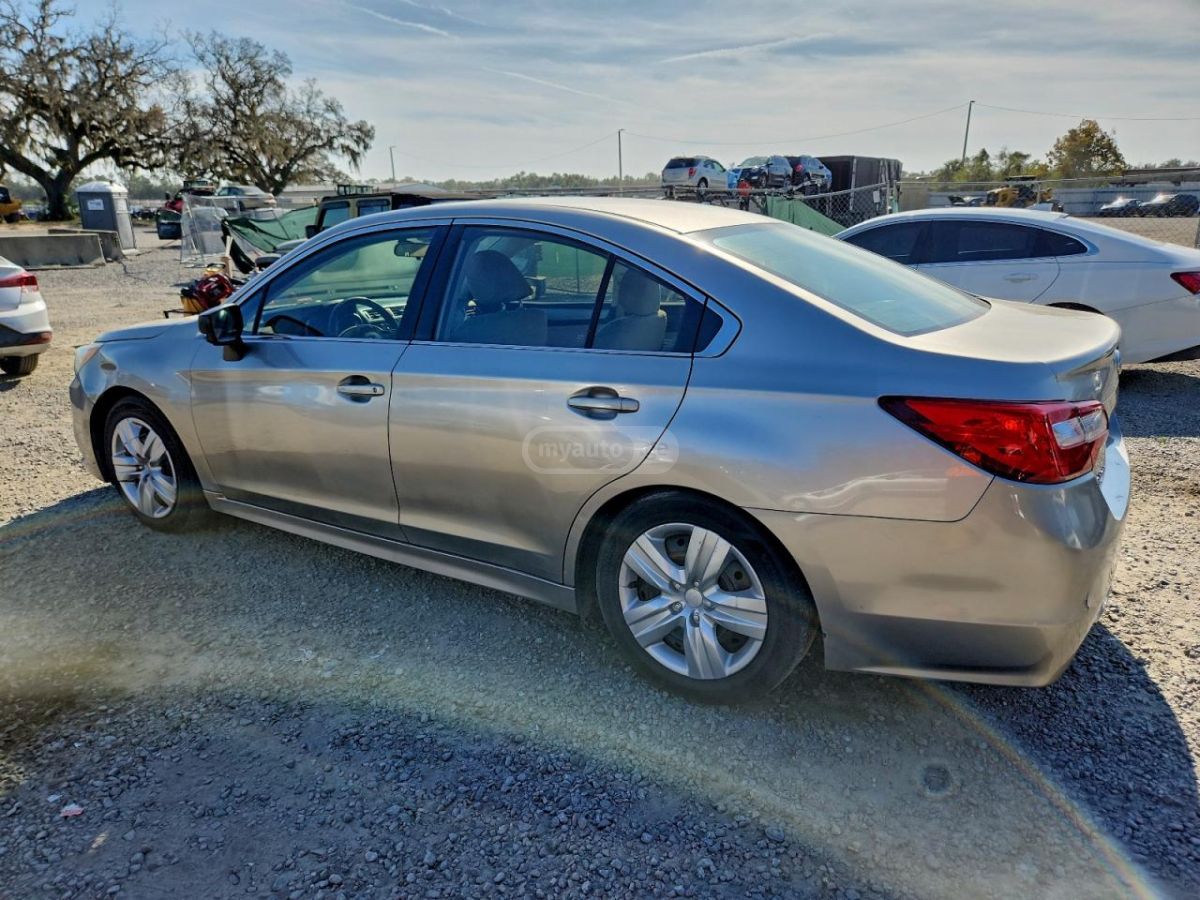 Subaru Legacy 2016 — photo 2