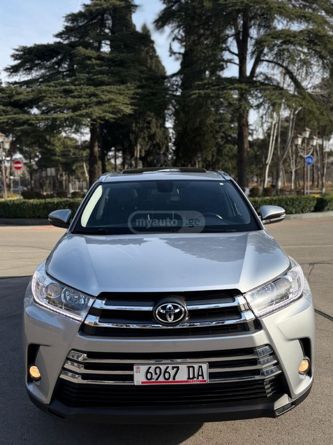 Toyota Highlander 2015 — photo 2