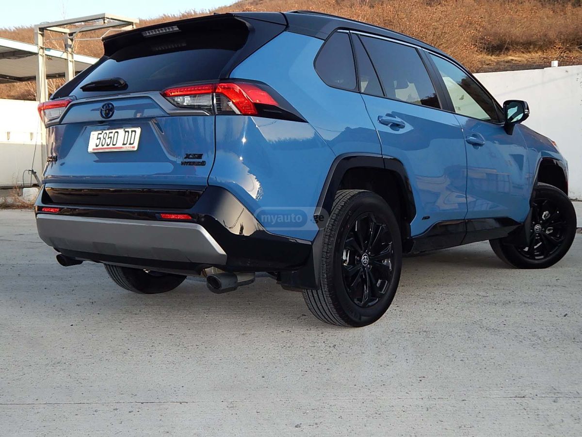 Toyota RAV4 2024 — photo 2