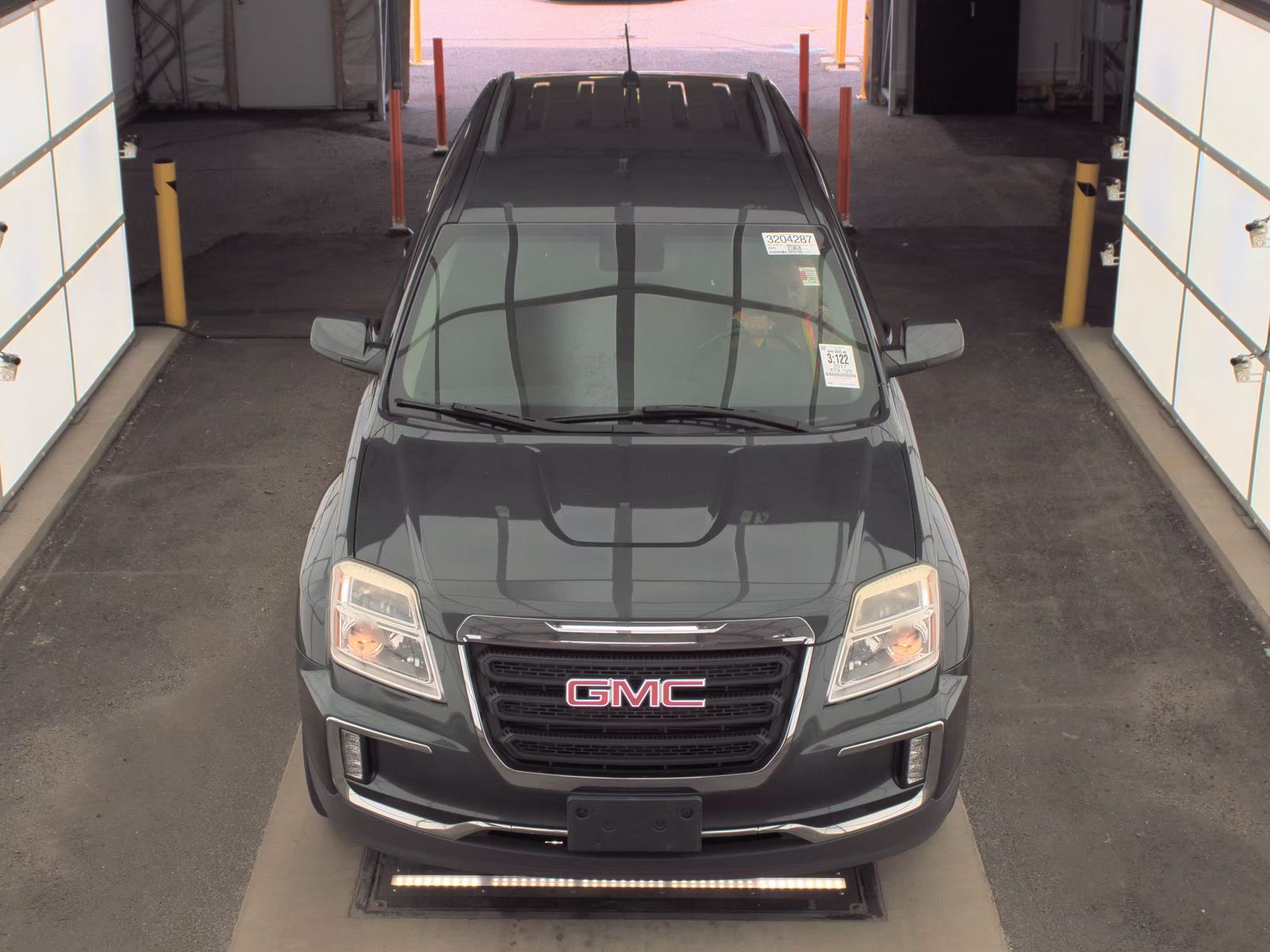 GMC Terrain 2017 — photo 2