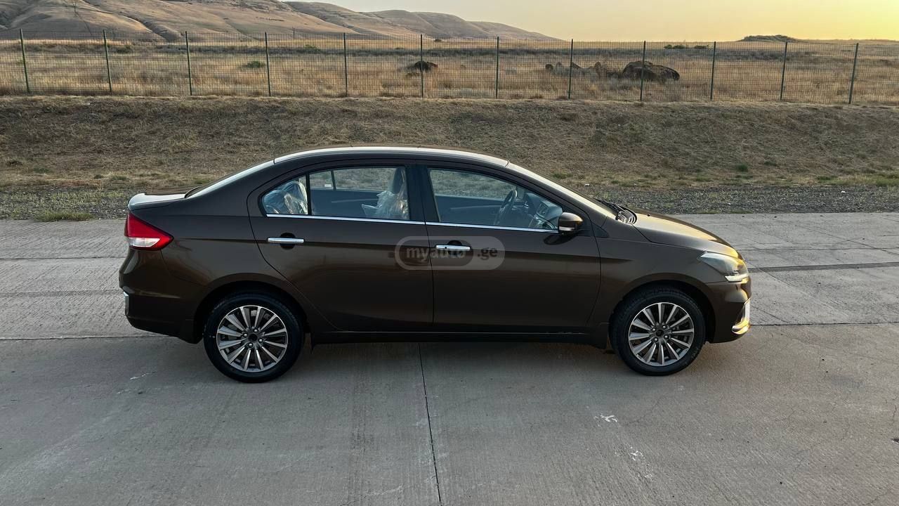 Toyota Belta 2022 — photo 2