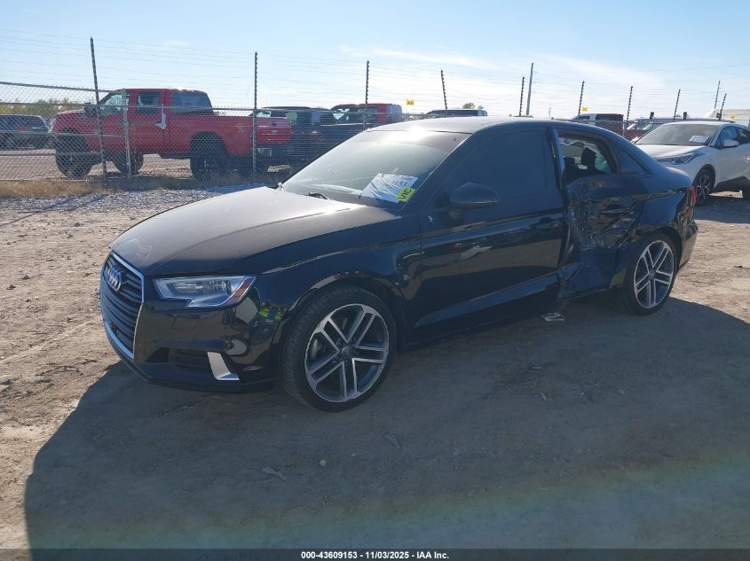 Audi A3 2018 — photo 2