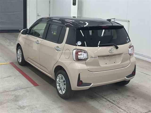 Toyota Passo 2021 — photo 2