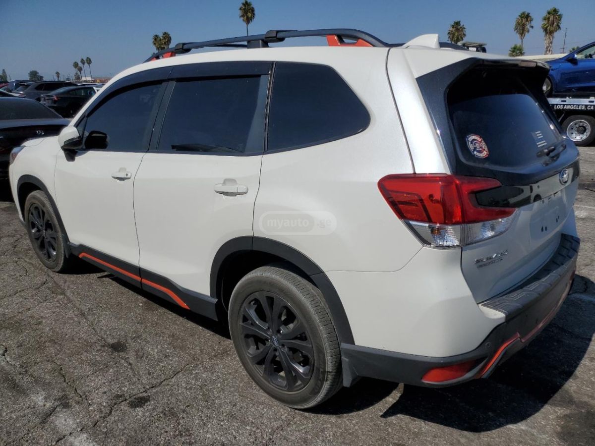 Subaru Forester 2023 — photo 2