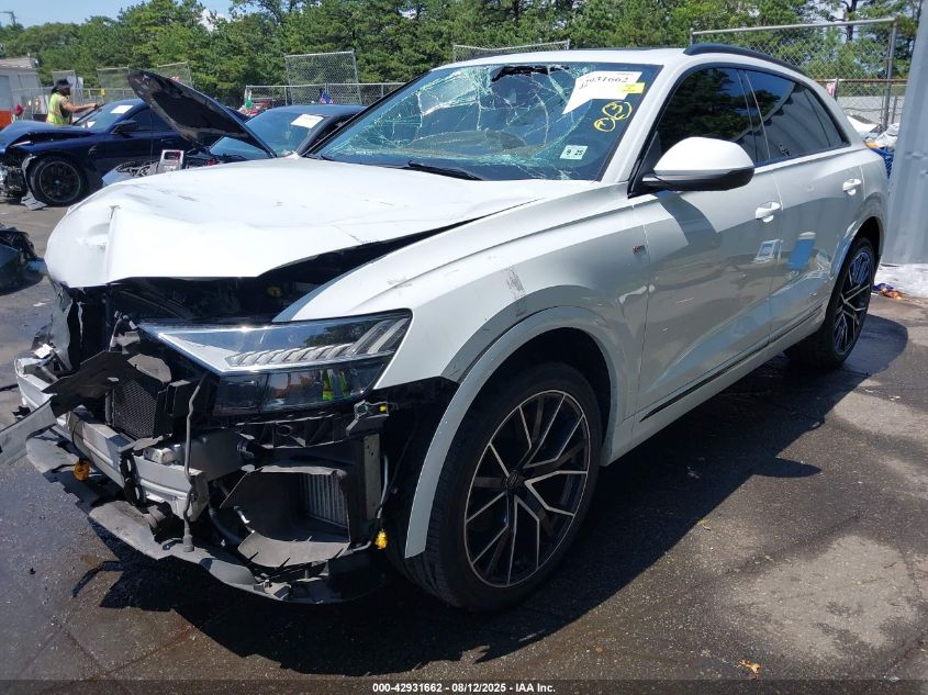 Audi Q8 2020 — photo 2