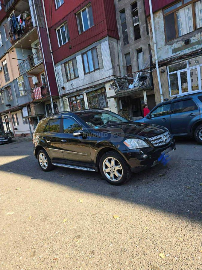 Mercedes-Benz ML 350