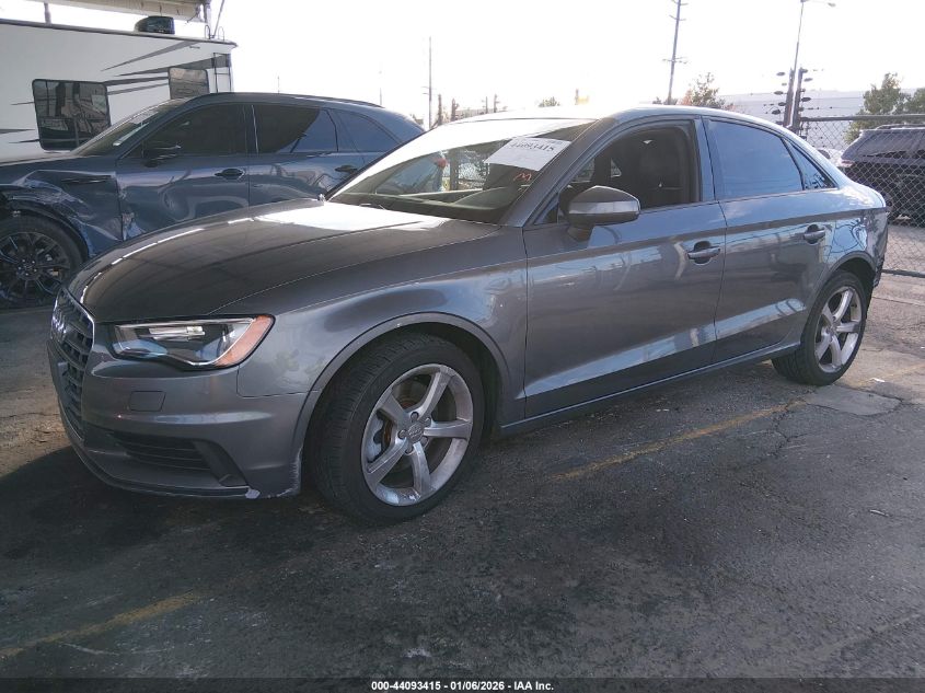 Audi A3 2015 — photo 2