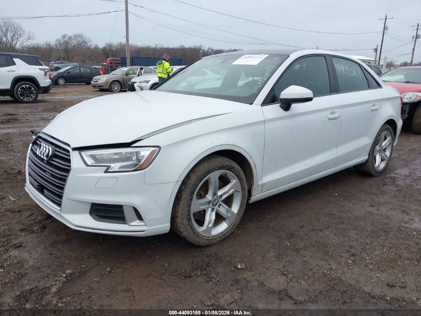 Audi A3 2017 — photo 2