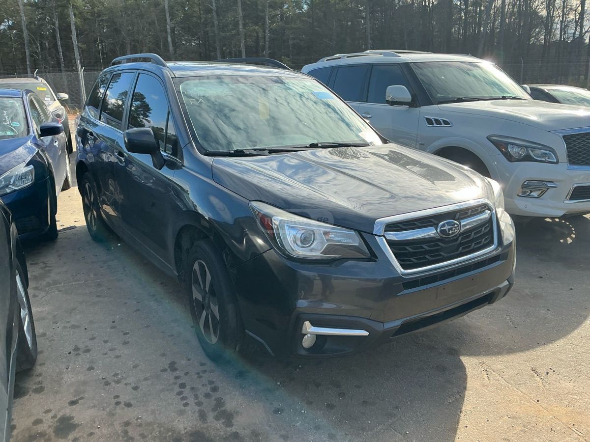 Subaru Forester 2017 — photo 2