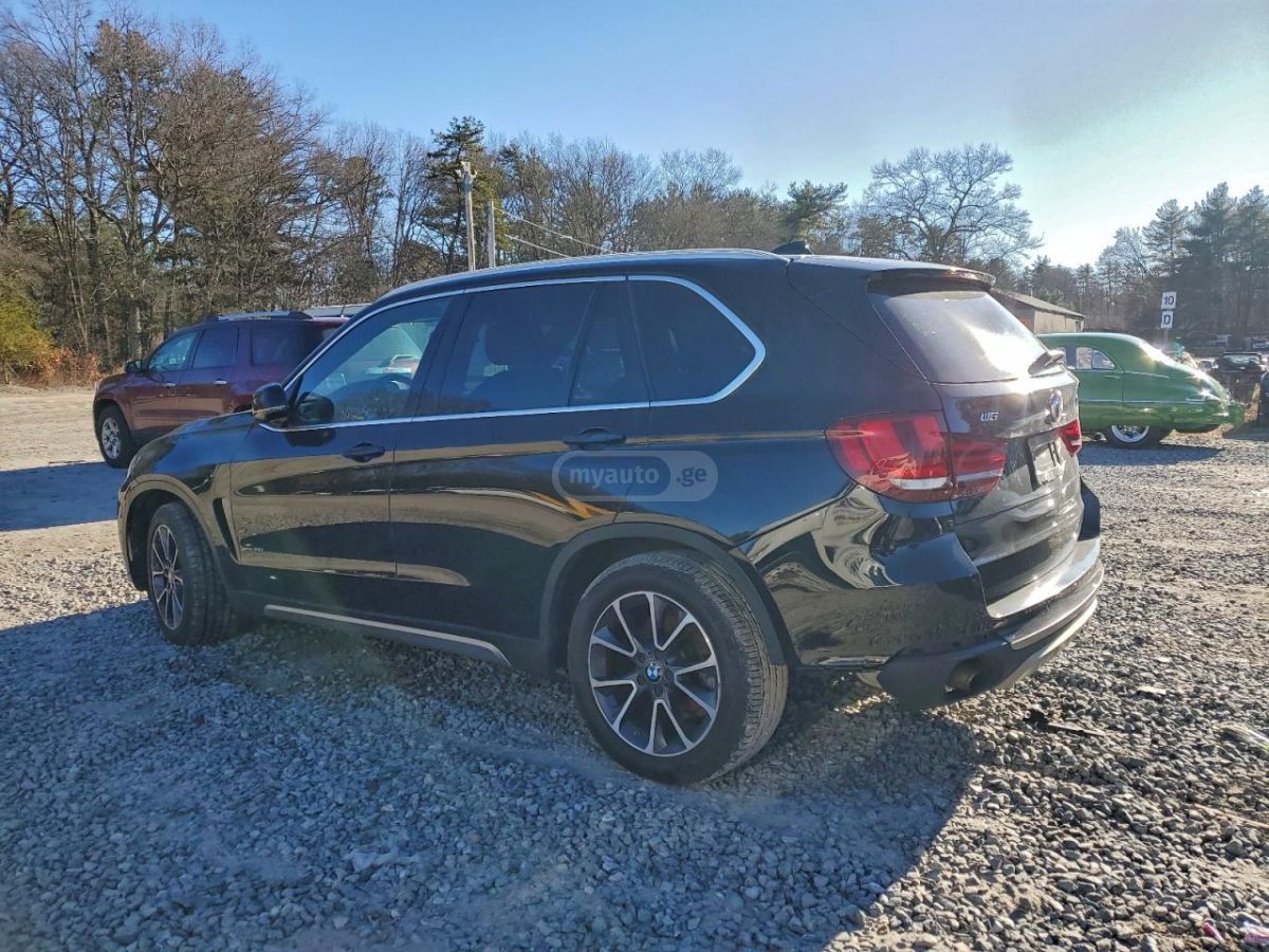 BMW X5 2017 — photo 2