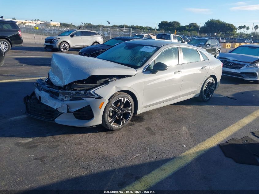 Kia K5 2023 — photo 2