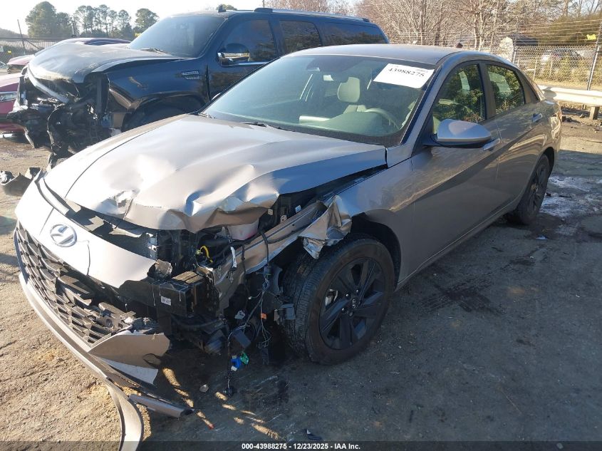 Hyundai Elantra 2023 — photo 2