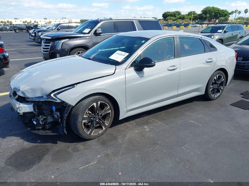 Kia K5 2023 — photo 2
