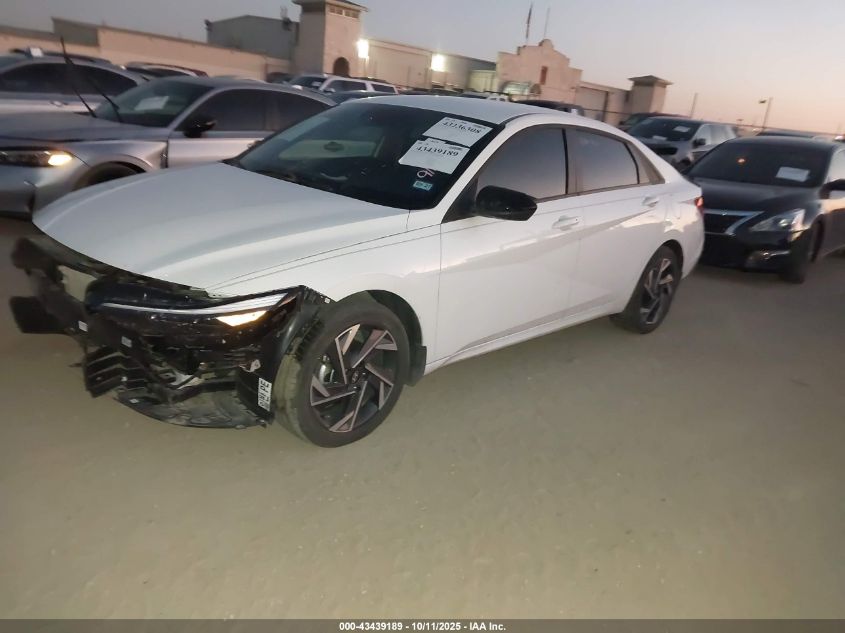 Hyundai Elantra 2025 — photo 2