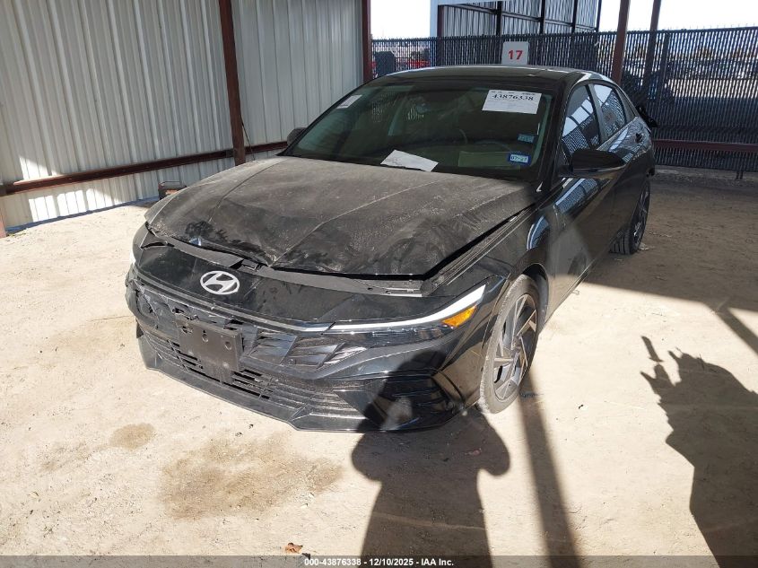 Hyundai Elantra 2025 — photo 2