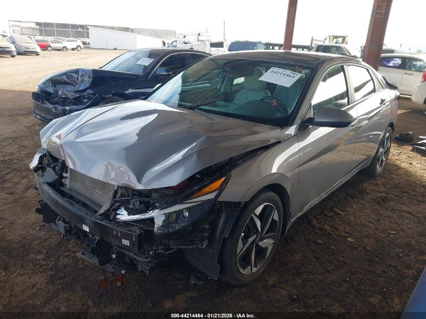 Hyundai Elantra 2023 — photo 2