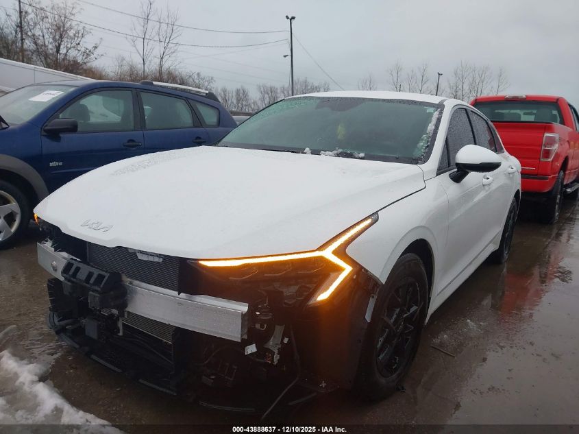 Kia K5 2025 — photo 2