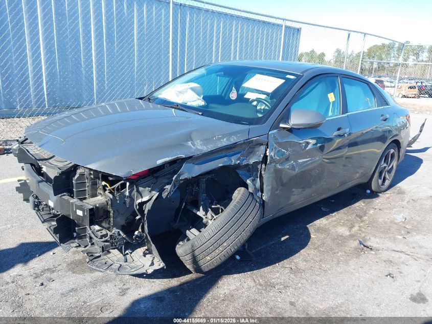 Hyundai Elantra 2023 — photo 2