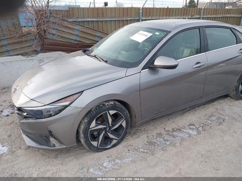Hyundai Elantra 2023 — photo 2